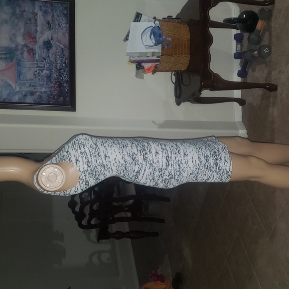 Divided 4 stretchy body hugging crackle pattern tank dress/ tunic airy - Picture 3 of 6